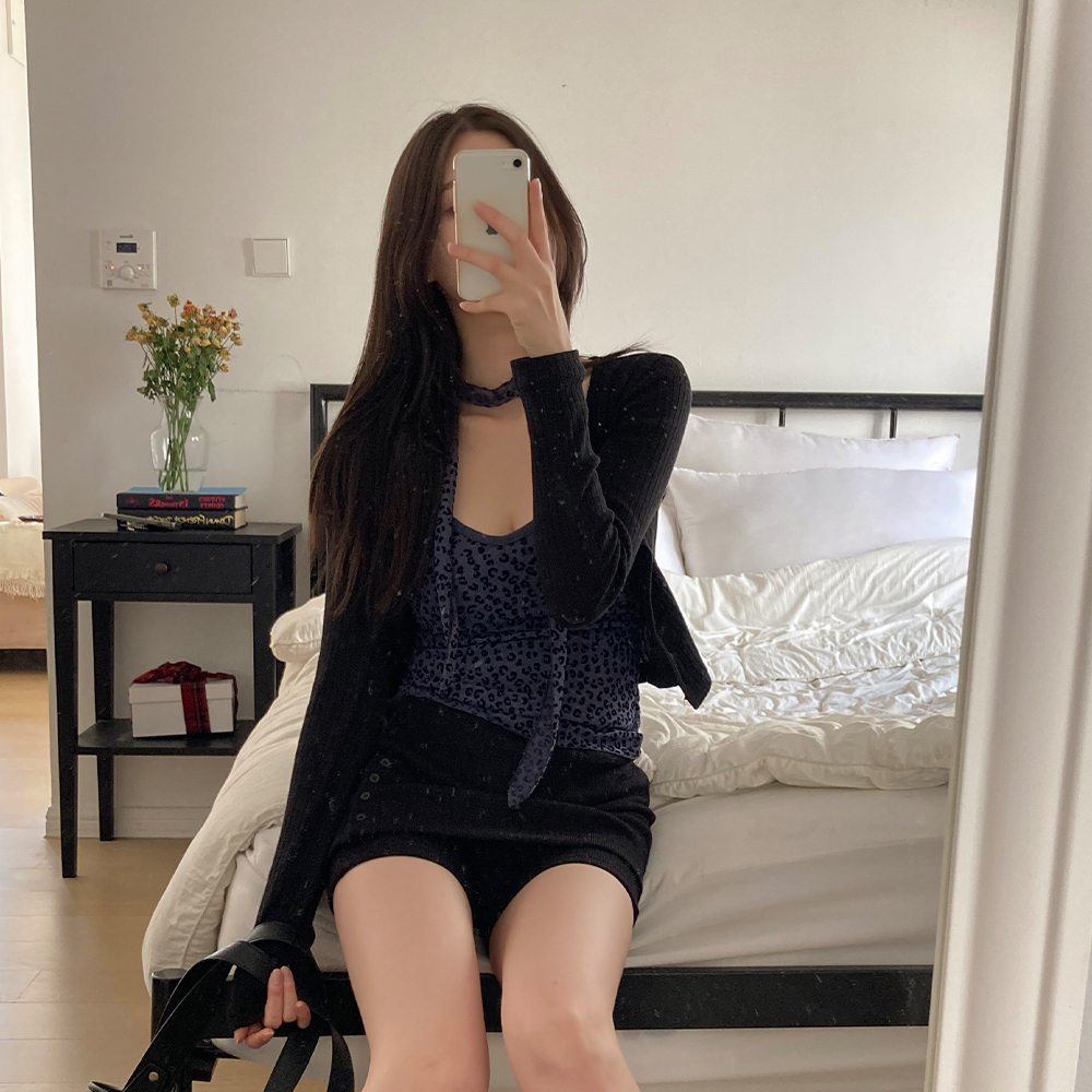 국내생산♥[무료배송][가을무드]센텀 레오파드 나시 <br> 길이조절 머플러 시스루 이중 레이어드 호피 브이넥 세트